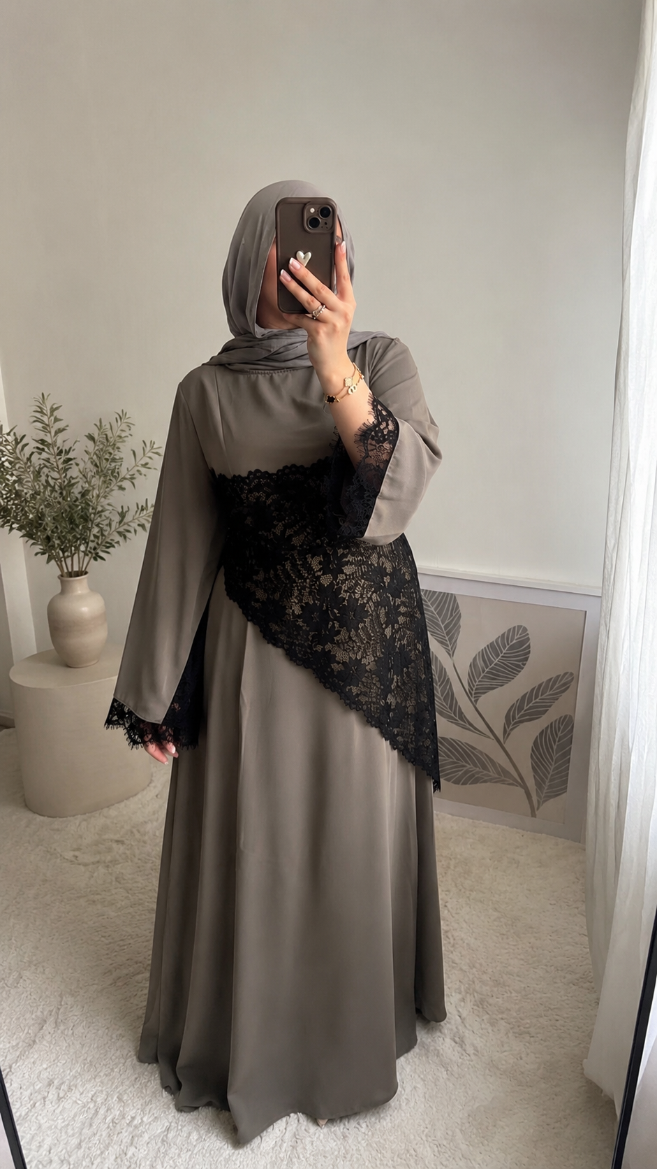 Abaya Satin & Dentelle Noire