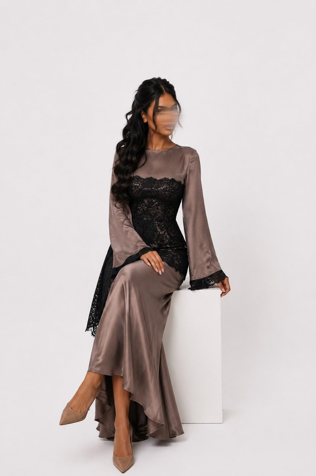 Abaya Satin & Dentelle Noire
